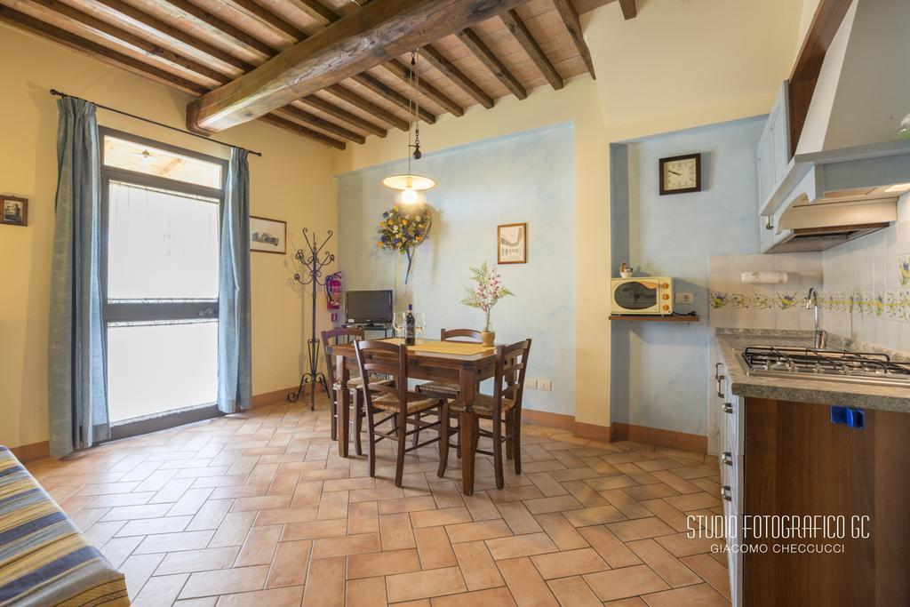 Agriturismo Il Poggetto San Gimignano Buitenkant foto